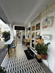 Macpherson Road (D13), Retail #513713101